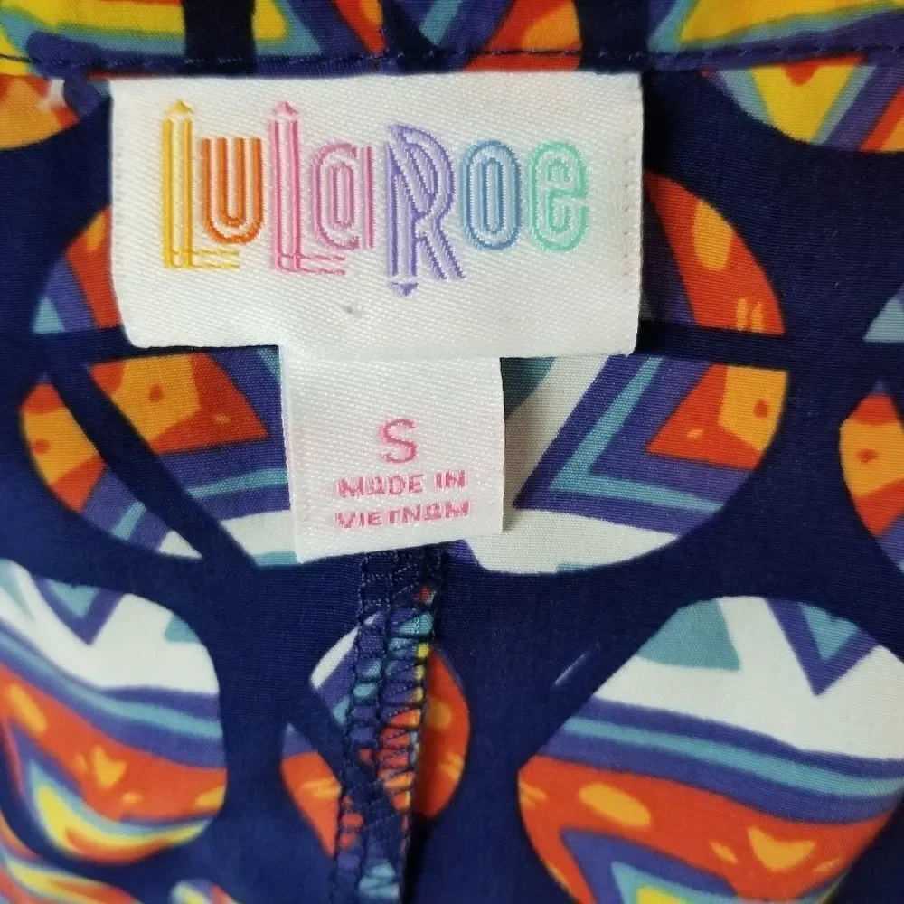 NWT Lularoe Lindsay top - Picture 3 of 6